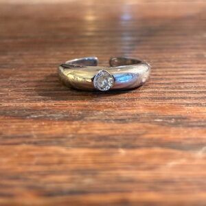 Elegant Silver Ring with Crystal Accent